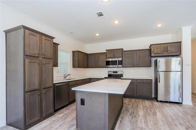 Photo - 1900 21st St S