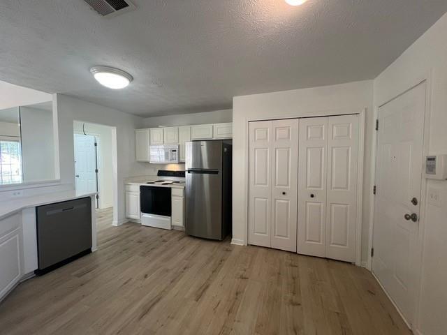 Photo - 3025 Lake Park Trail