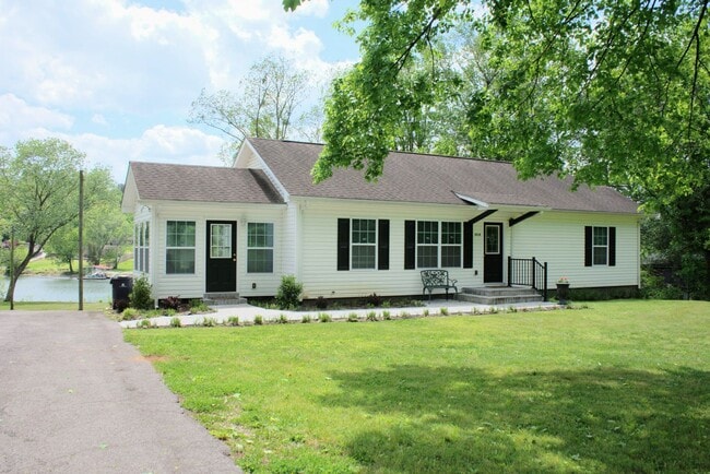 Building Photo - Knoxville 37914 - FULLY FURNISHED! 3 bedroom, 2 bath home - SHORT TERM LEASE AVAILABLE - Contact ...