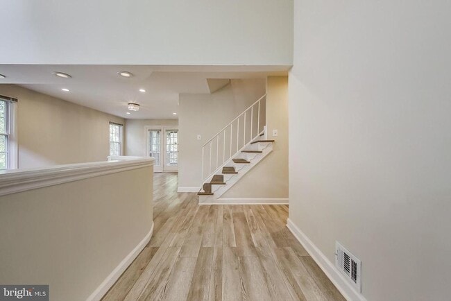 Building Photo - 12004 Montrose Village Terrace