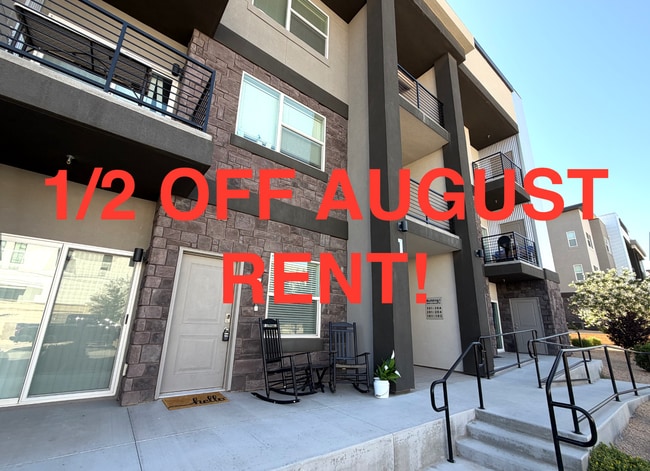 Building Photo - 1/2 OFF AUGUST RENT! FULLY FURNISHED ONE BEDROOM FOR RENT IN DESERT COLOR!