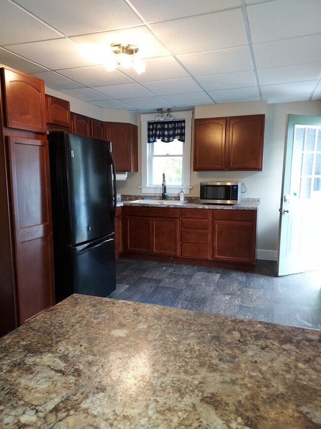 Kitchen - 351 Broadway Unit 351 Broadway Rental