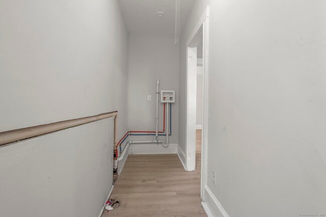 Photo - 236 Oak St