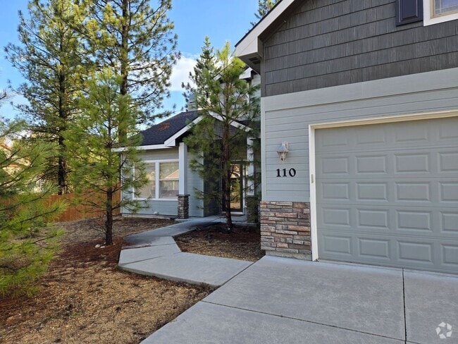 Building Photo - Mountain Retreat – 3 Bed 2.5 Bath Home on ...