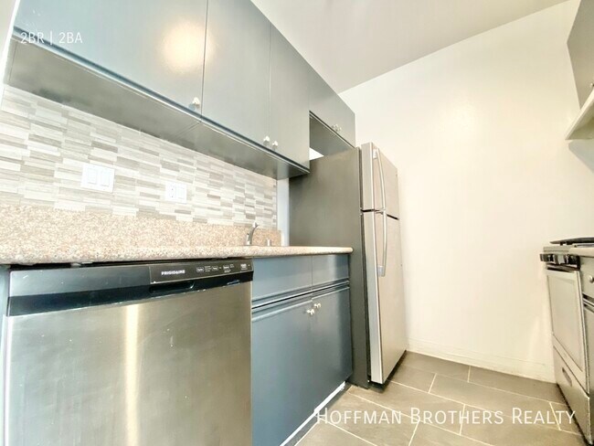 Photo - 125 N Doheny Dr Unit 106A