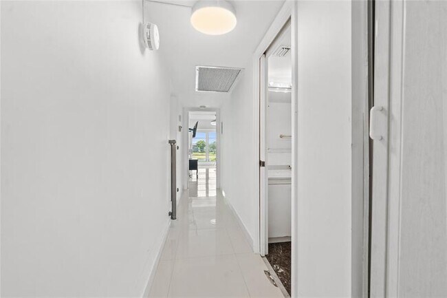 Photo - 3004 Portofino Isle Unit K4