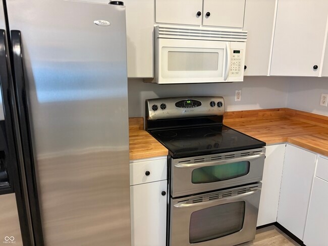 Photo - 4047 Byram Ave