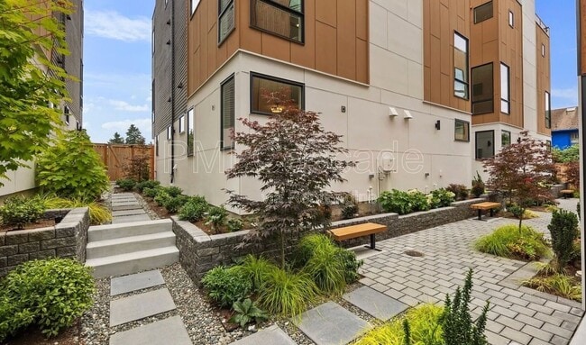 Photo - 9227B 16th Ave SW