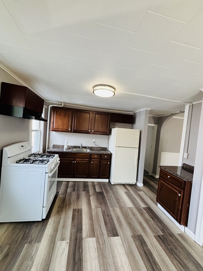 Photo - 15 Barnum Ct Apartment