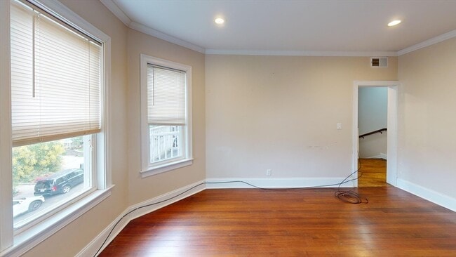 Photo - 47 Iffley Rd Unit 2