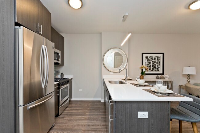 Photo - 1552 N North Park Avenue Unit 601