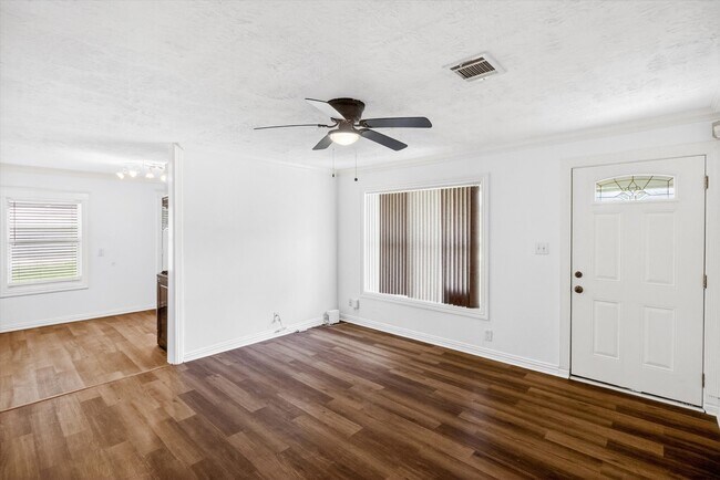 Photo - 7822 Richland Dr