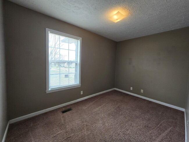 Photo - 201 Golden Pond Ave