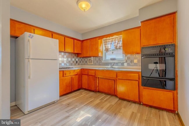 Photo - 8124 Langdon St Unidad 2