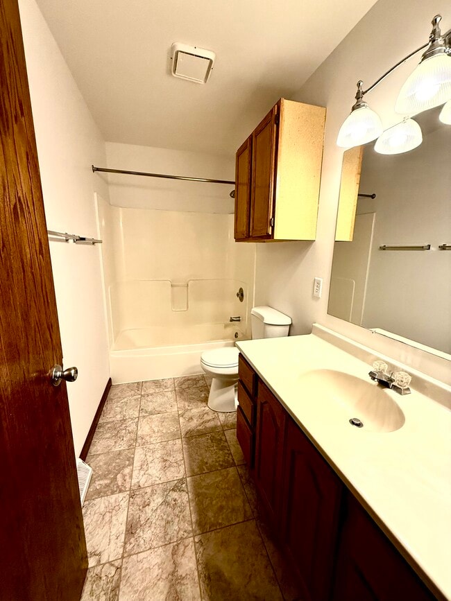 Photo - 2006 Floyd Pl Unidad 4