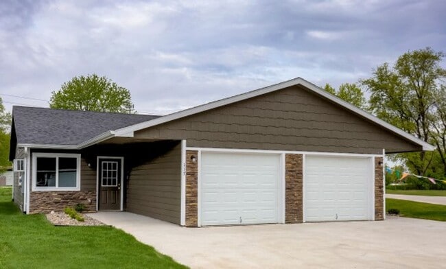 Villas at Deerwood