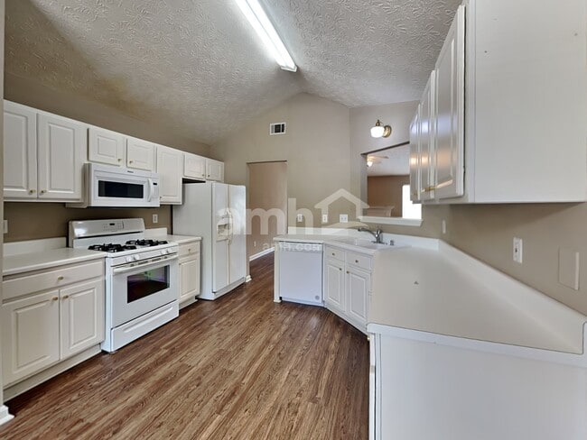 Photo - 1300 Wilkes Crest Dr