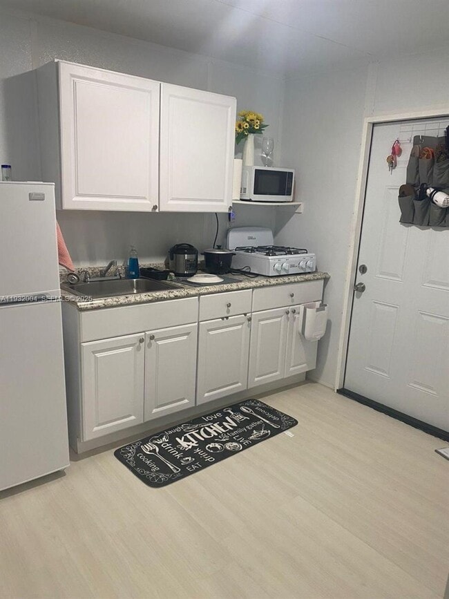 Photo - 16110 NW 44th Ct Unidad 0