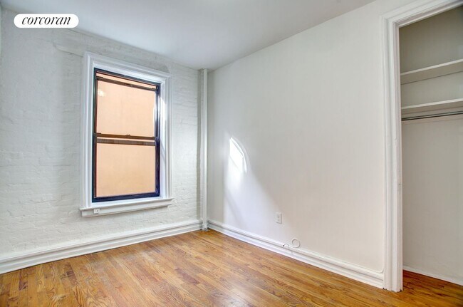 Photo - 511 W 169th St