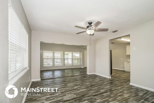 Photo - 52 Community Dr House