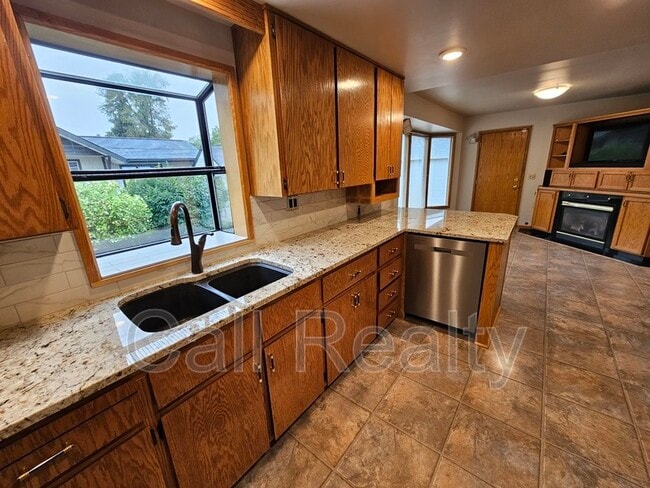 Photo - 10401 E Valleyway Ave