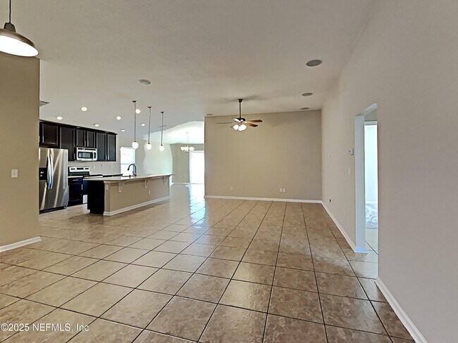 Photo - 1865 Woodland Glen Road