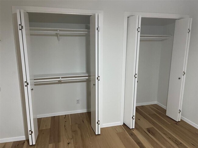 Photo - 5604 Woodrow Ave Unit 12