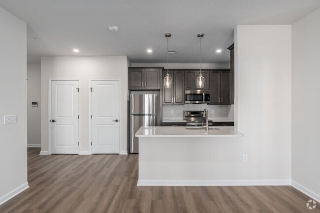2BR, 2BA - 1200SF - Kitchen