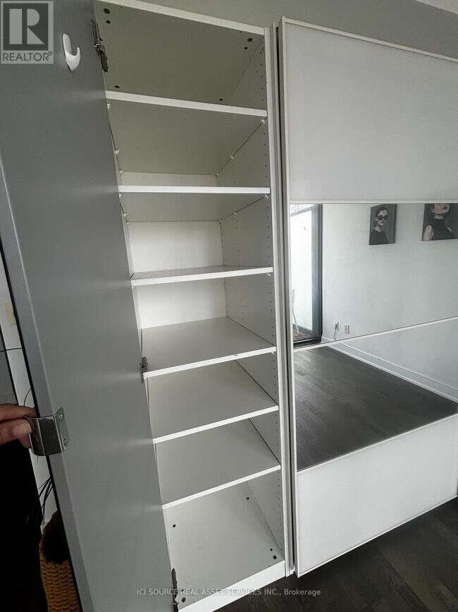 Photo - 185 Roehampton Ave Unit 1304