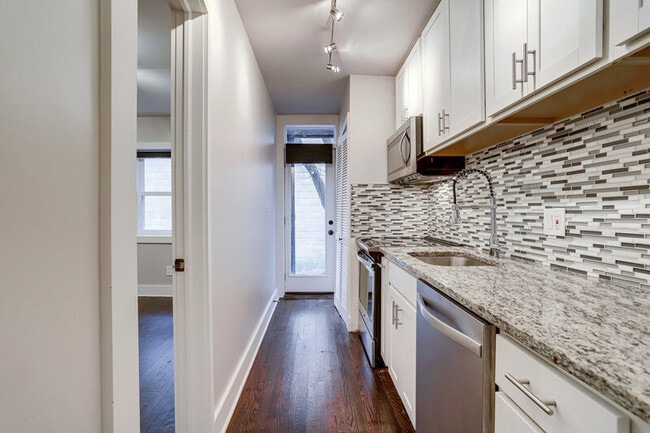 Photo - 82 Q St SW