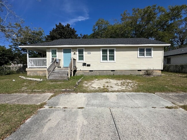 Photo - 1 Bedroom | 1 Bathroom $1,400/month | Move-in Ready