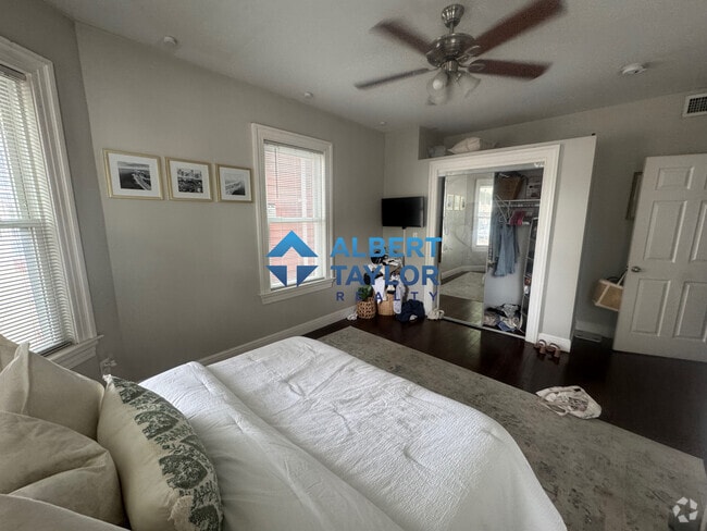 Building Photo - 161 Hampshire St Unit 1 Rental