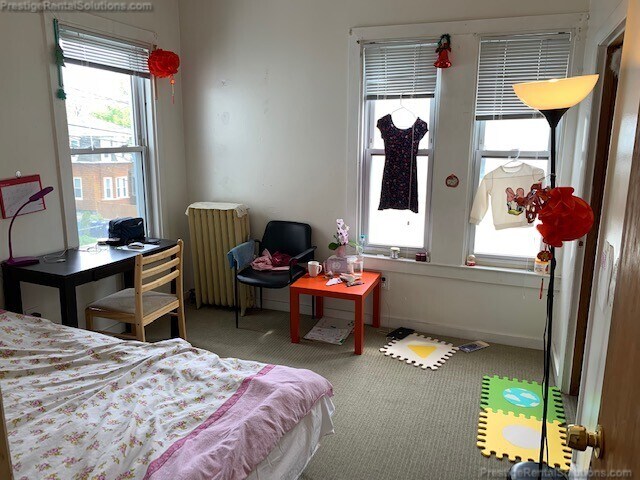 Photo - 19 Ashford St Unit #2