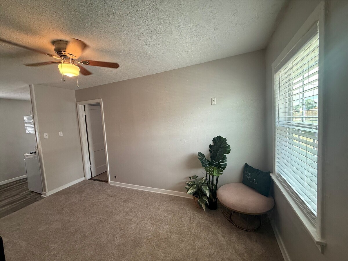 Photo - 2917 Ashley St Unit 3