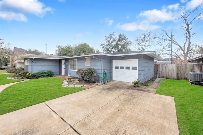 Photo - 5321 Pagewood Ln