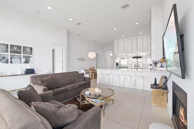 Photo - 141 S Atlantic Ave Unidad ID1346946P