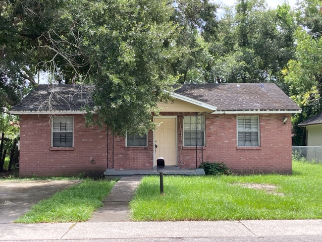 Building Photo - 2605 E 26th Ave Rental