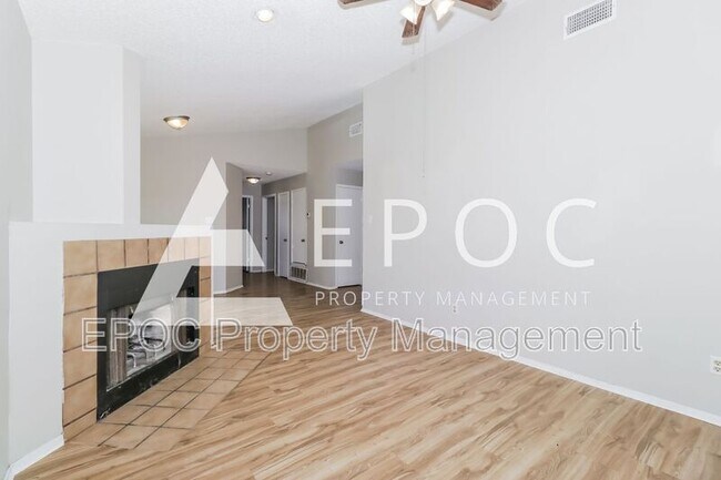 Photo - 1801 Dickens Dr