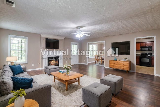 Photo - 3999 Riverside Pkwy