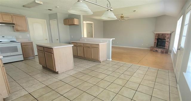 Photo - 865 W Lynn Creek Dr