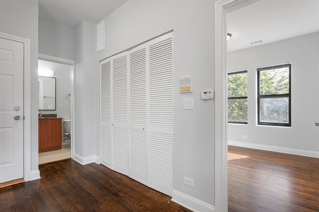 Photo - 7528 N Seeley Ave