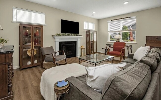 Photo - 4745 Copper Cir