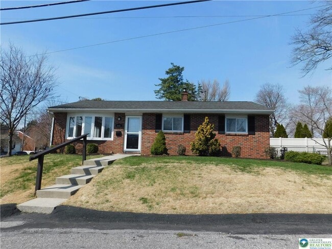 Photo - 1604 Spring St House