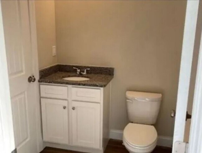 Photo - 1207 Davis St Unit 4