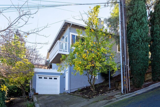 Photo - Beautiful Home In Martinez Hills