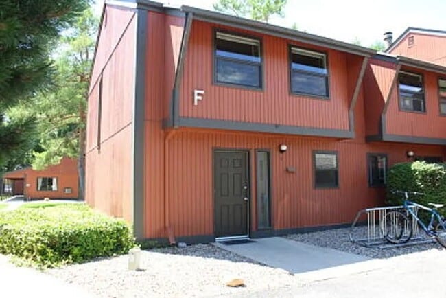 Building Photo - Convenient Living Just Minutes from CSU | 3-Bedroom Condo