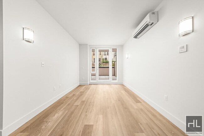 Photo - BRUCKNER BOULEVARD Unit 212