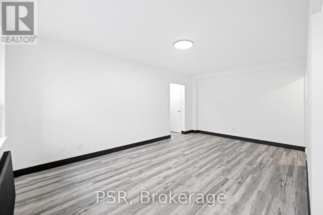 Photo - 600 Eglinton Ave W Unit 209