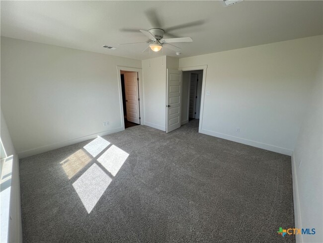Building Photo - 1822 Royal Loop Rental