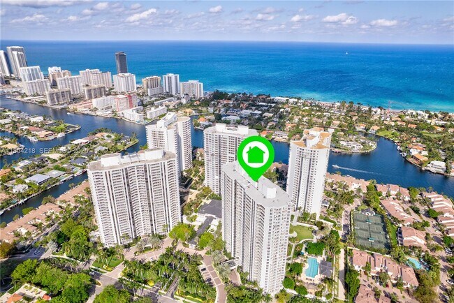 Building Photo - 21055 Yacht Club Dr Unit 1210